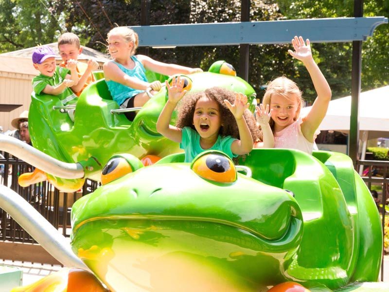 Leapin' Frogs Dutch Wonderland