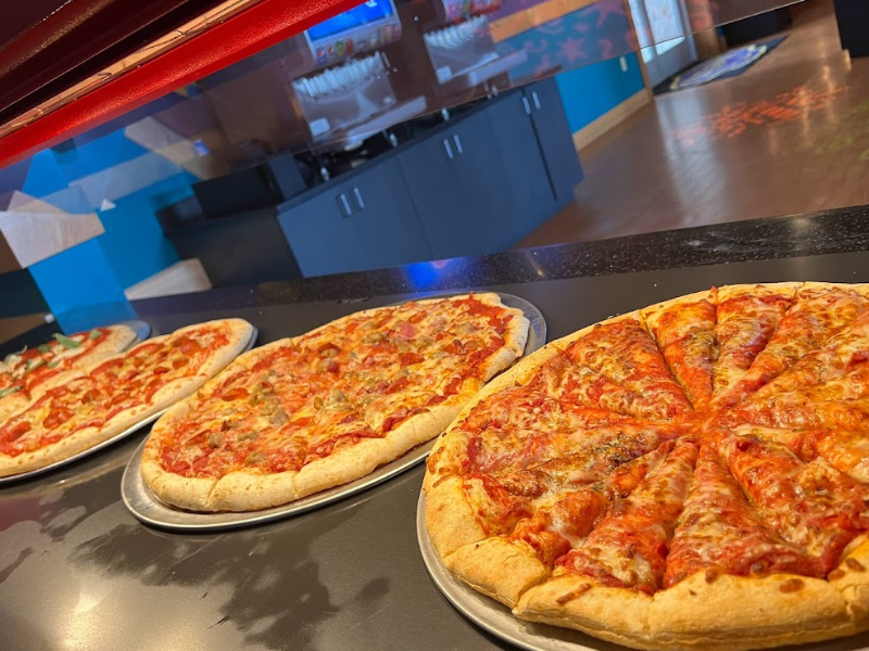 Tuft eating a carrot